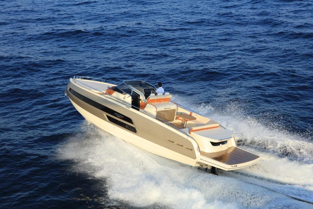 Foto 5 INVICTUS YACHT 370GT